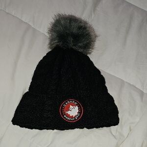 Canada Weather Gear Black Beanie. Womens Fur Lined. Pom Beanie!! Black
